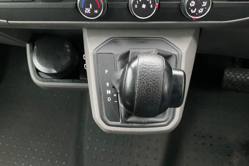 Used Volkswagen Transporter Shuttle 2020 for sale - 76998860: Photo 25