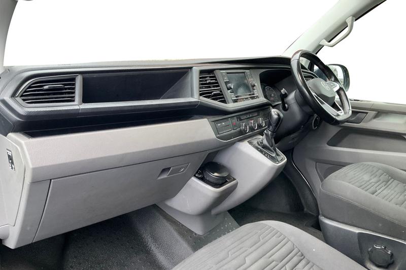 Used Volkswagen Transporter Shuttle 2020 for sale - 76998860: Photo 3