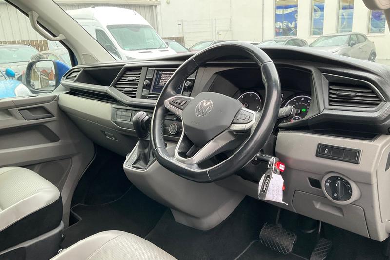 Used Volkswagen Transporter Shuttle 2020 for sale - 77033047: Photo 13