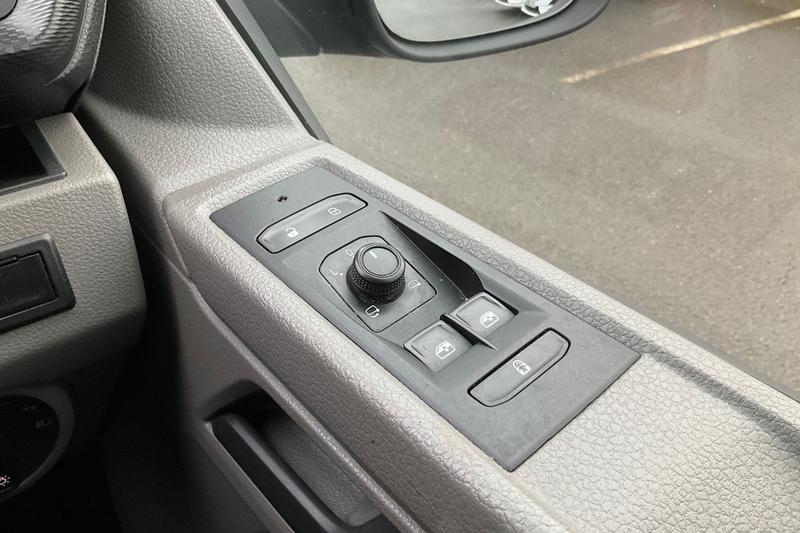 Used Volkswagen Transporter Shuttle 2020 for sale - 77033047: Photo 8