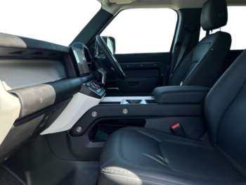 Used Land Rover Defender 110 2024 for sale - 74852146: Photo