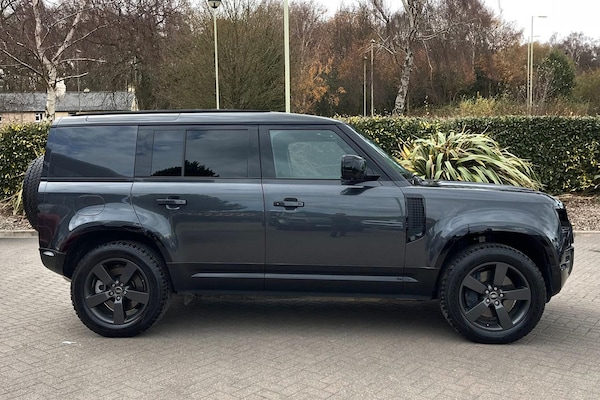 Used Land Rover Defender 110 2023 for sale - 74850180: Photo 5