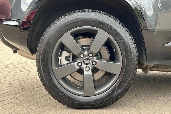 Used Land Rover Defender 110 2023 for sale - 74850180: Photo 8