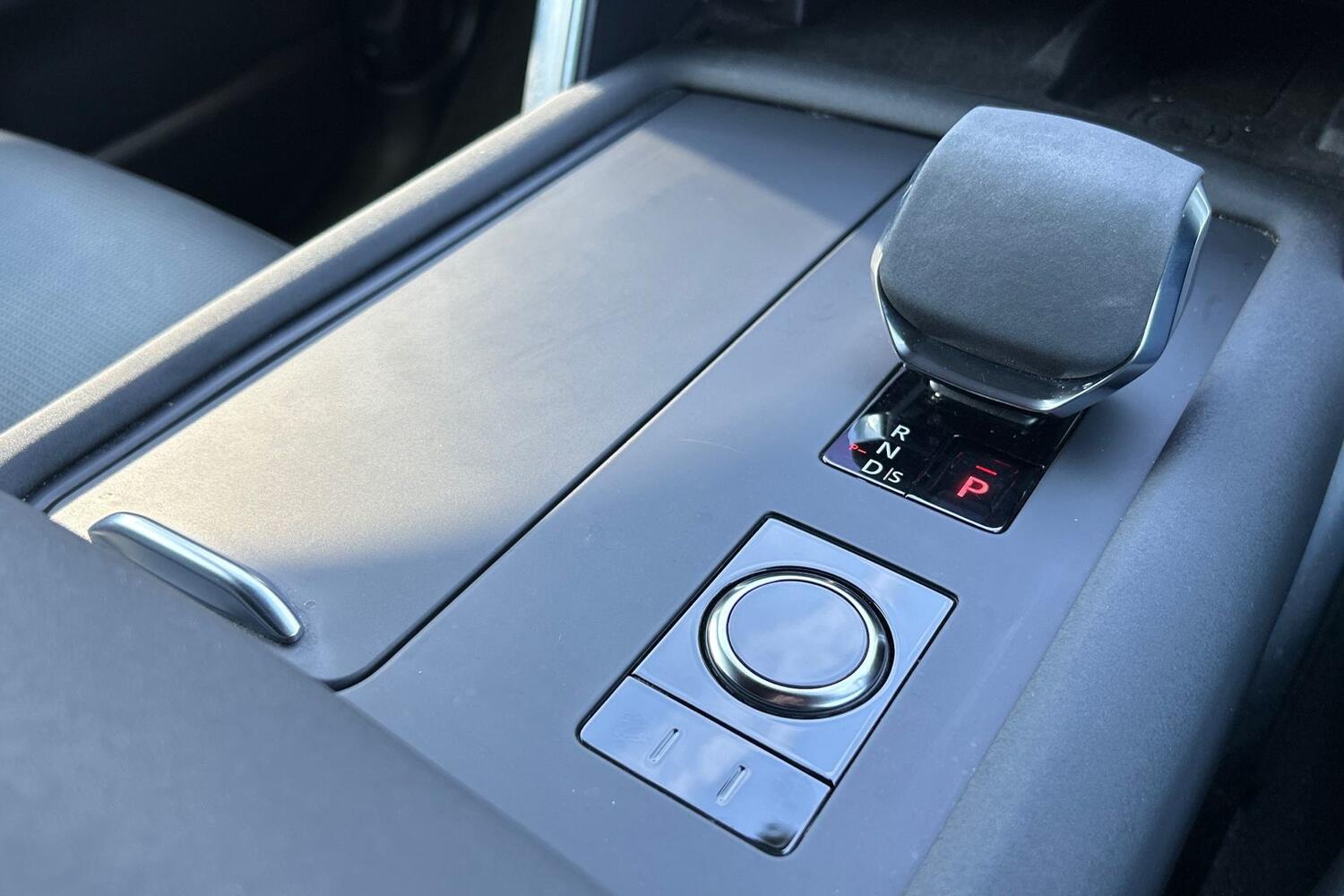 Used Land Rover Discovery 2023 for sale - 76059691: Photo 13