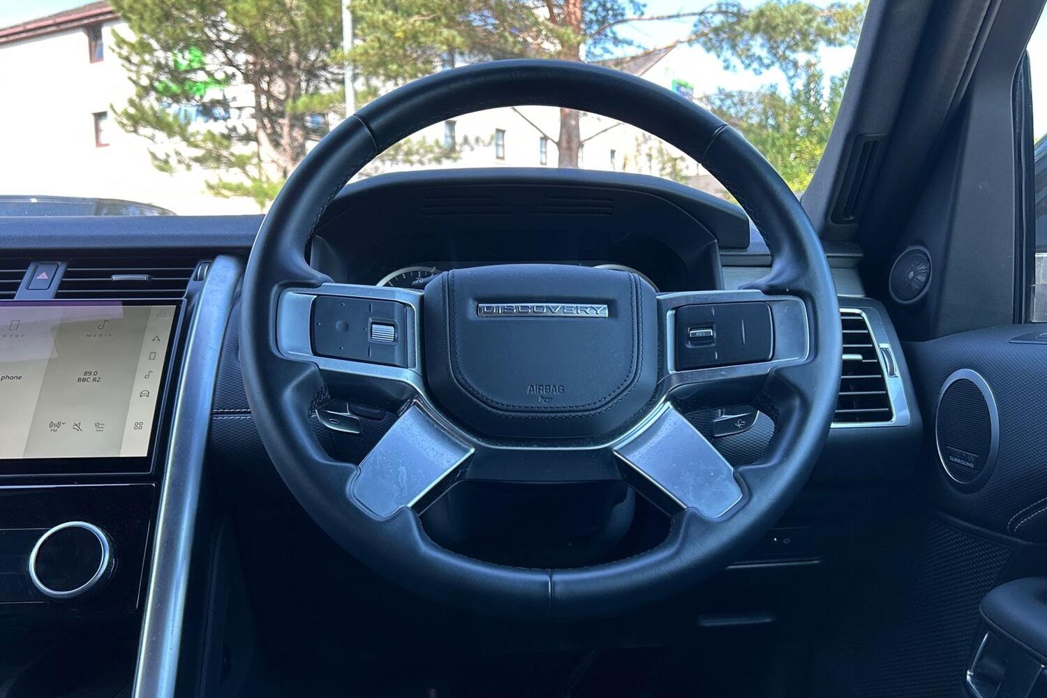 Used Land Rover Discovery 2023 for sale - 76059691: Photo 15