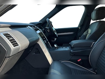 Used Land Rover Discovery 2023 for sale - 76059691: Photo 3