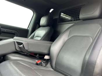 Used Land Rover Defender 90 2023 for sale - 74875518: Photo