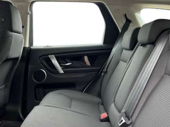 Used Land Rover Discovery Sport 2022 for sale - 74978919: Photo