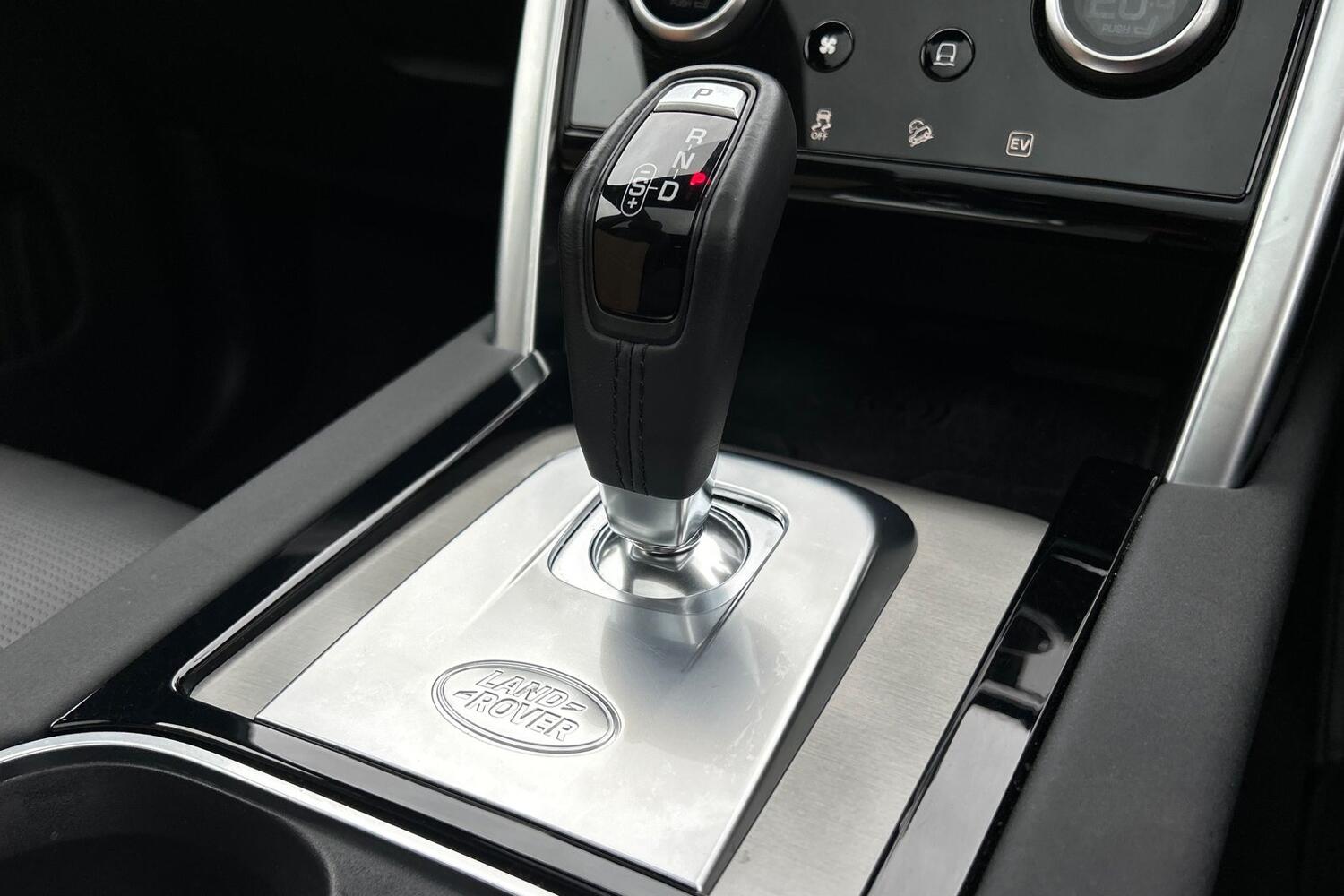 Used Land Rover Discovery Sport 2023 for sale - 76122482: Photo 13