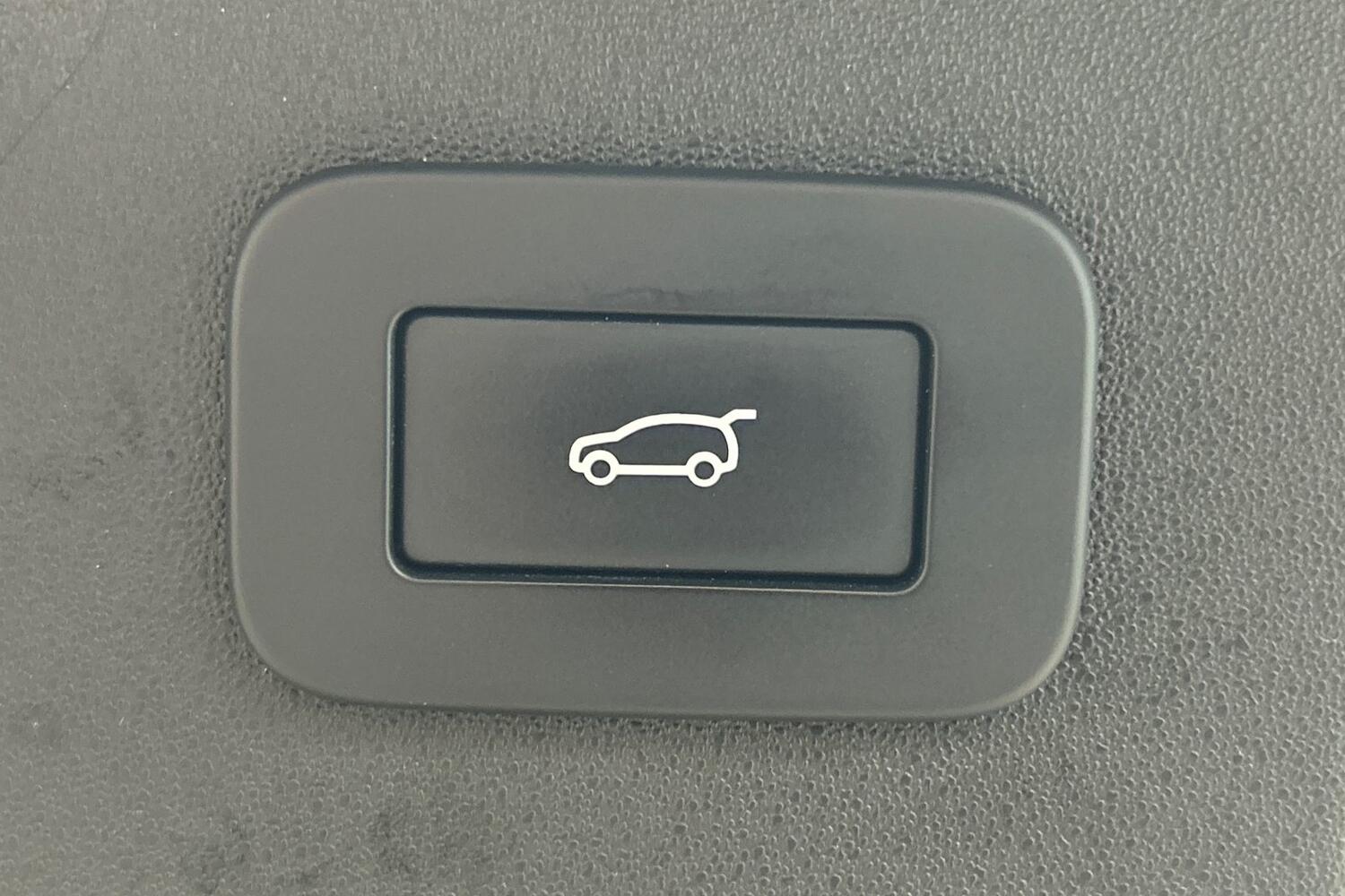 Used Land Rover Discovery Sport 2023 for sale - 76122482: Photo 26
