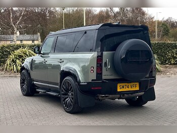 Used Land Rover Defender 110 2024 for sale - 75626817: Photo