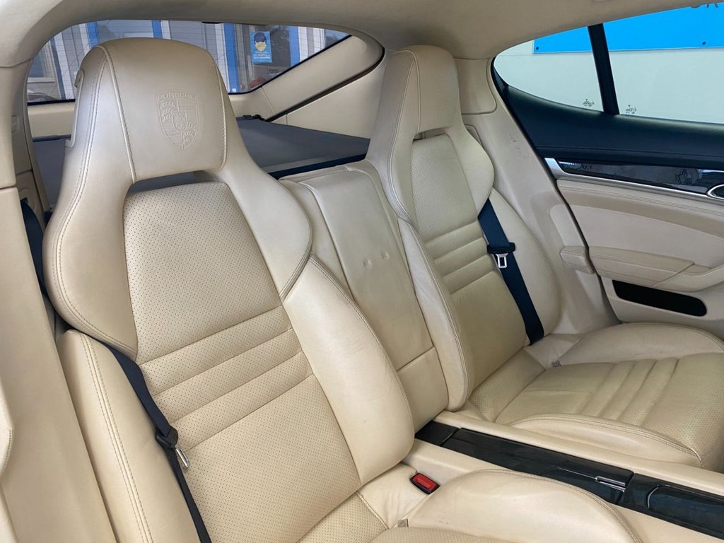 Used Porsche Panamera 2010 for sale - 77276593: Photo 24