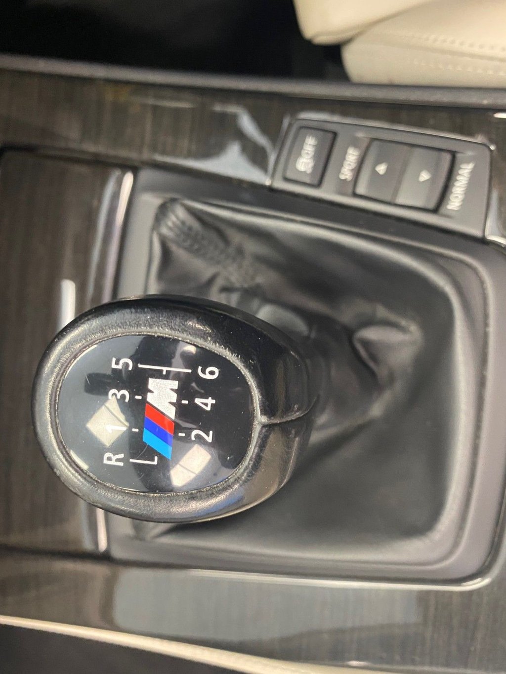 Used BMW Z4 2011 for sale - 77276037: Photo 21