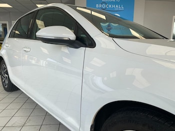 Used Volkswagen Golf 2019 for sale - 77276514: Photo