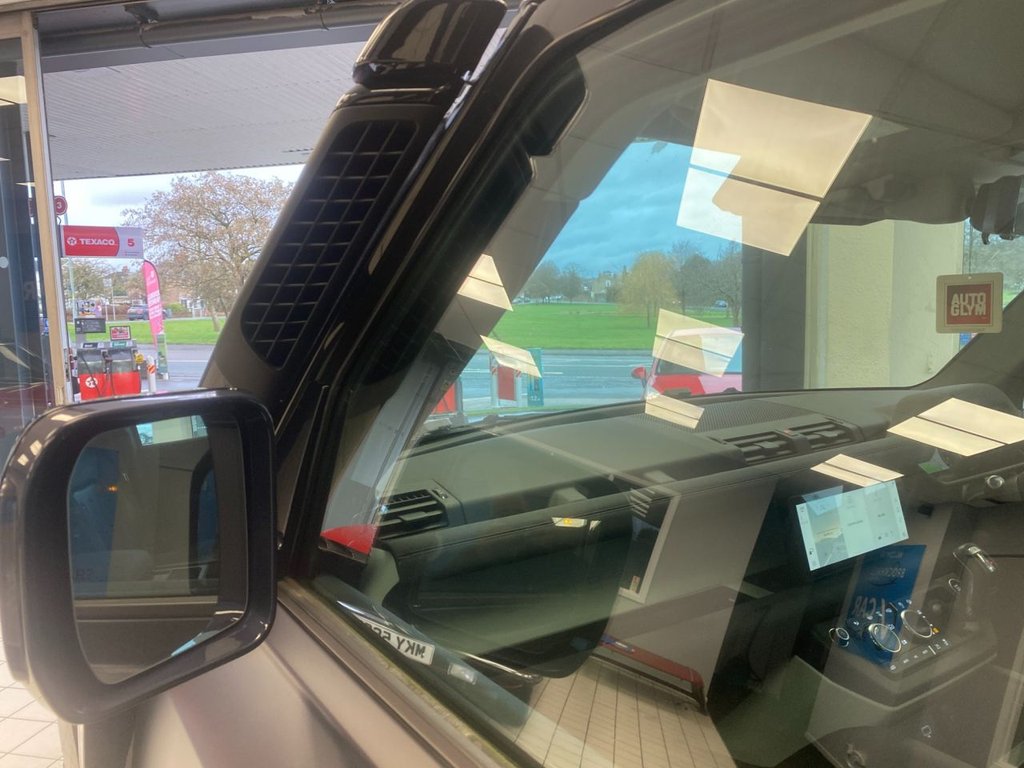 Used Land Rover Defender 2021 for sale - 77547271: Photo 20