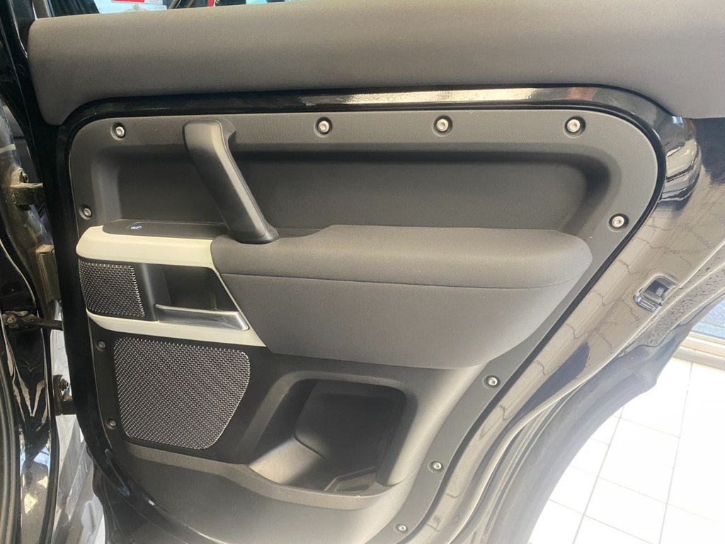 Used Land Rover Defender 2021 for sale - 77547271: Photo 32