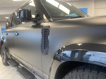 Used Land Rover Defender 2021 for sale - 77547271: Photo