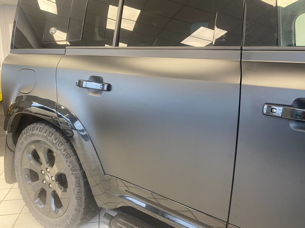 Used Land Rover Defender 2021 for sale - 77547271: Photo 8