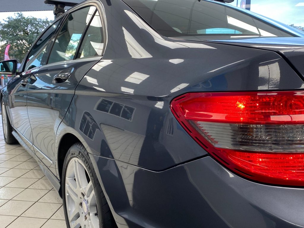 Used Mercedes-Benz C Class 2009 for sale - 76724454: Photo 8