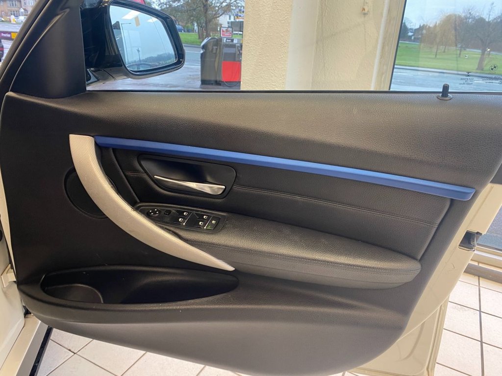 Used BMW 3 Series 2016 for sale - 77533945: Photo 22