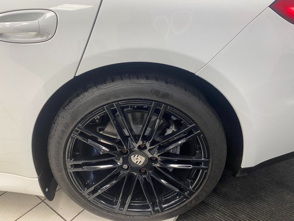 Used Porsche Panamera 2015 for sale - 76820743: Photo 16