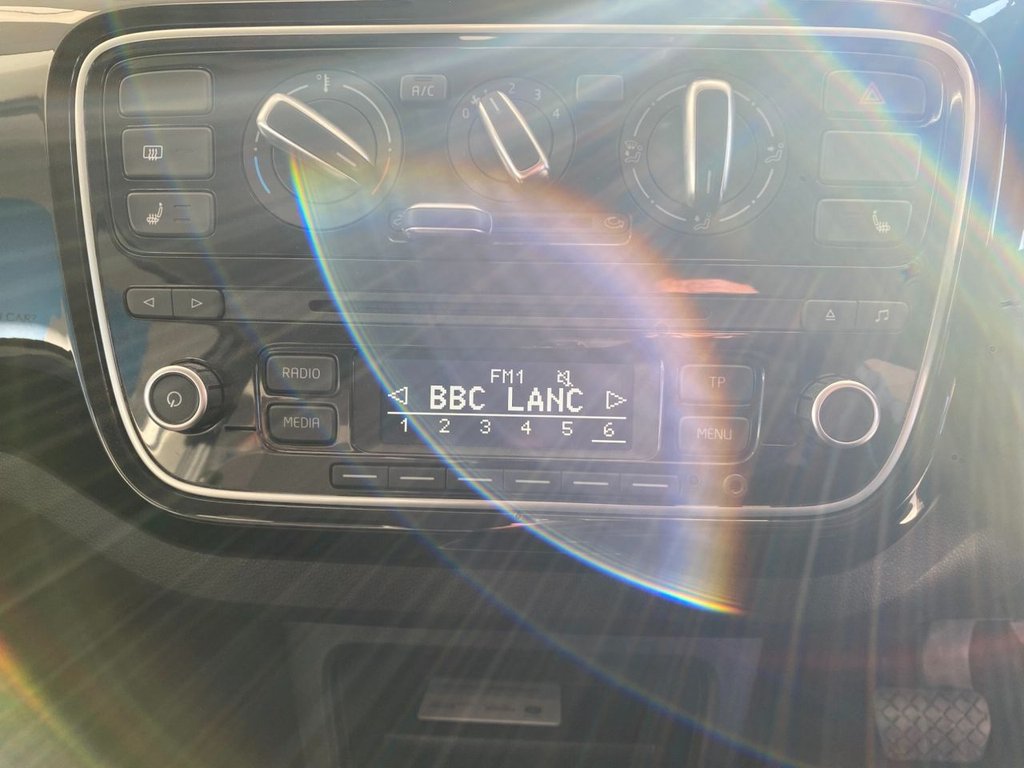 Used Volkswagen up! 2014 for sale - 76439394: Photo 16