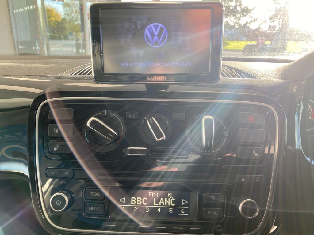 Used Volkswagen up! 2014 for sale - 76439394: Photo 17