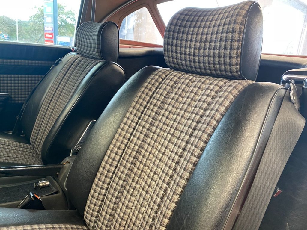 Used Mercedes-Benz 280 SL 1981 for sale - 77133065: Photo 19