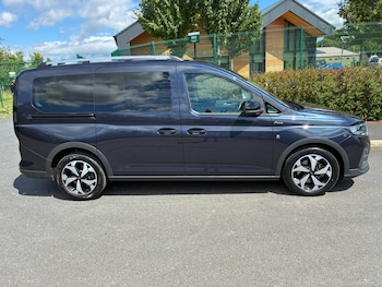Used Ford Grand Tourneo Connect 2023 for sale - 78976723: Photo