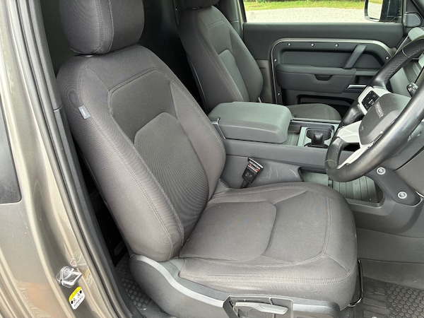 Used Land Rover Defender 2023 for sale - 75604443: Photo 12
