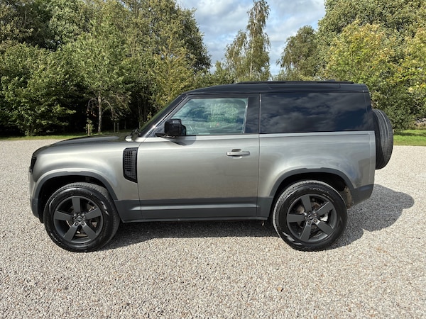 Used Land Rover Defender 2023 for sale - 75604443: Photo 3