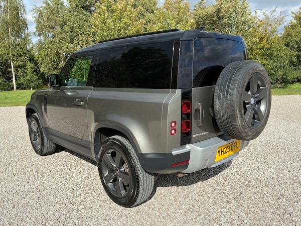 Used Land Rover Defender 2023 for sale - 75604443: Photo 6
