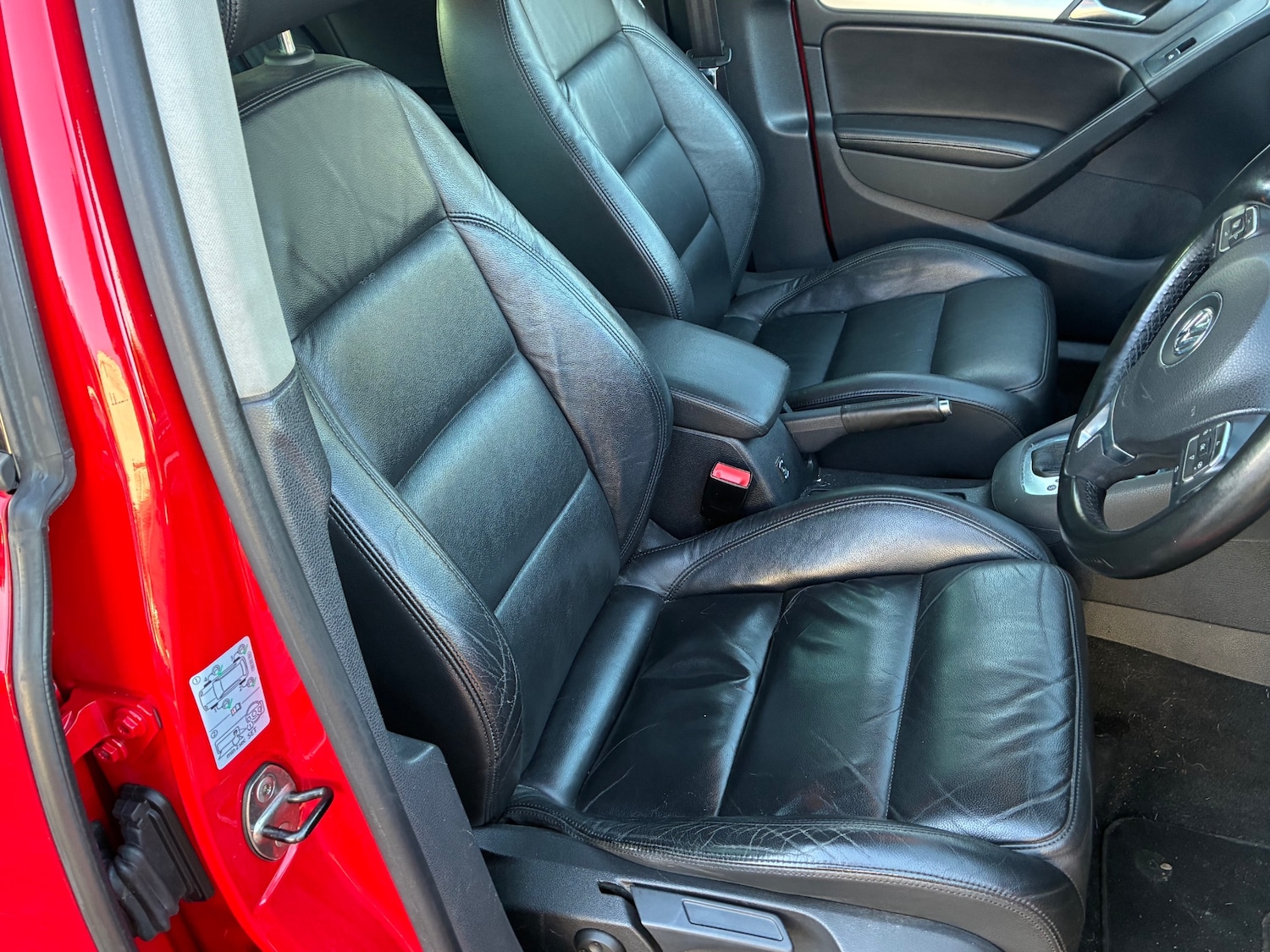 Used Volkswagen Golf 2012 for sale - 76746443: Photo 4