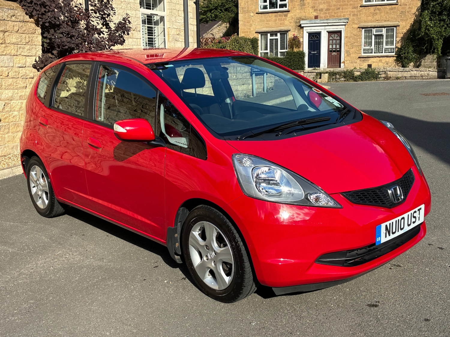 Used Honda Jazz 2010 for sale - 76387468: Photo 1