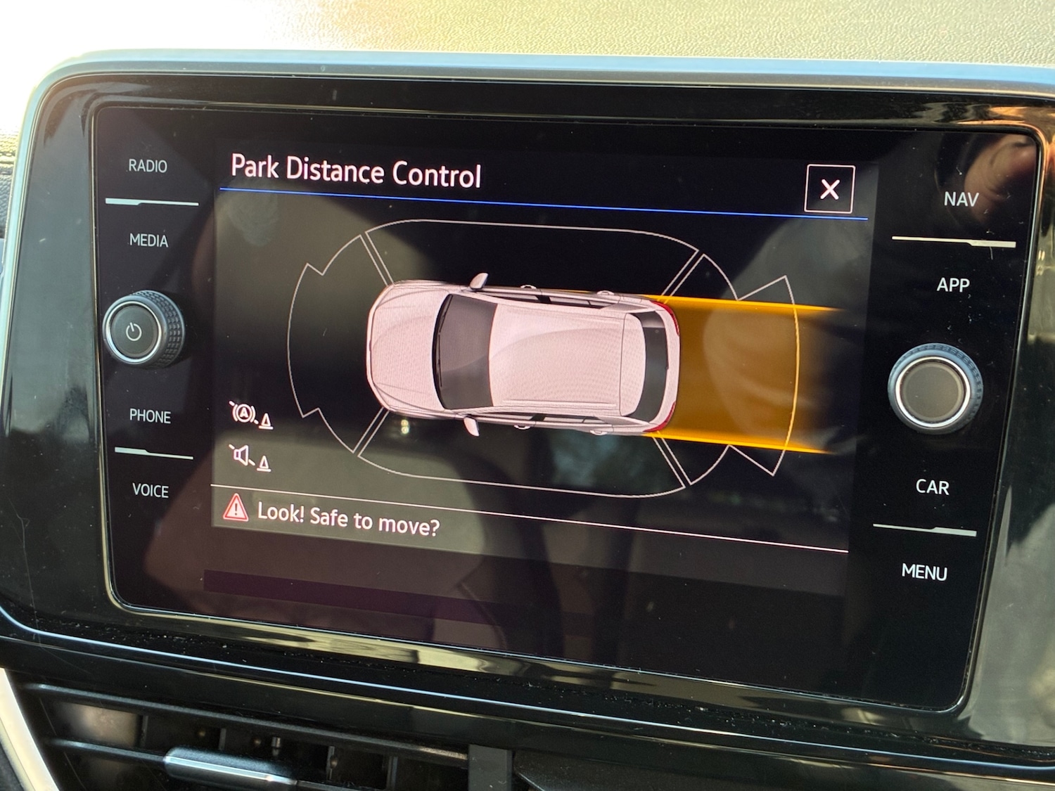 Used Volkswagen T-Roc 2022 for sale - 76610229: Photo 10