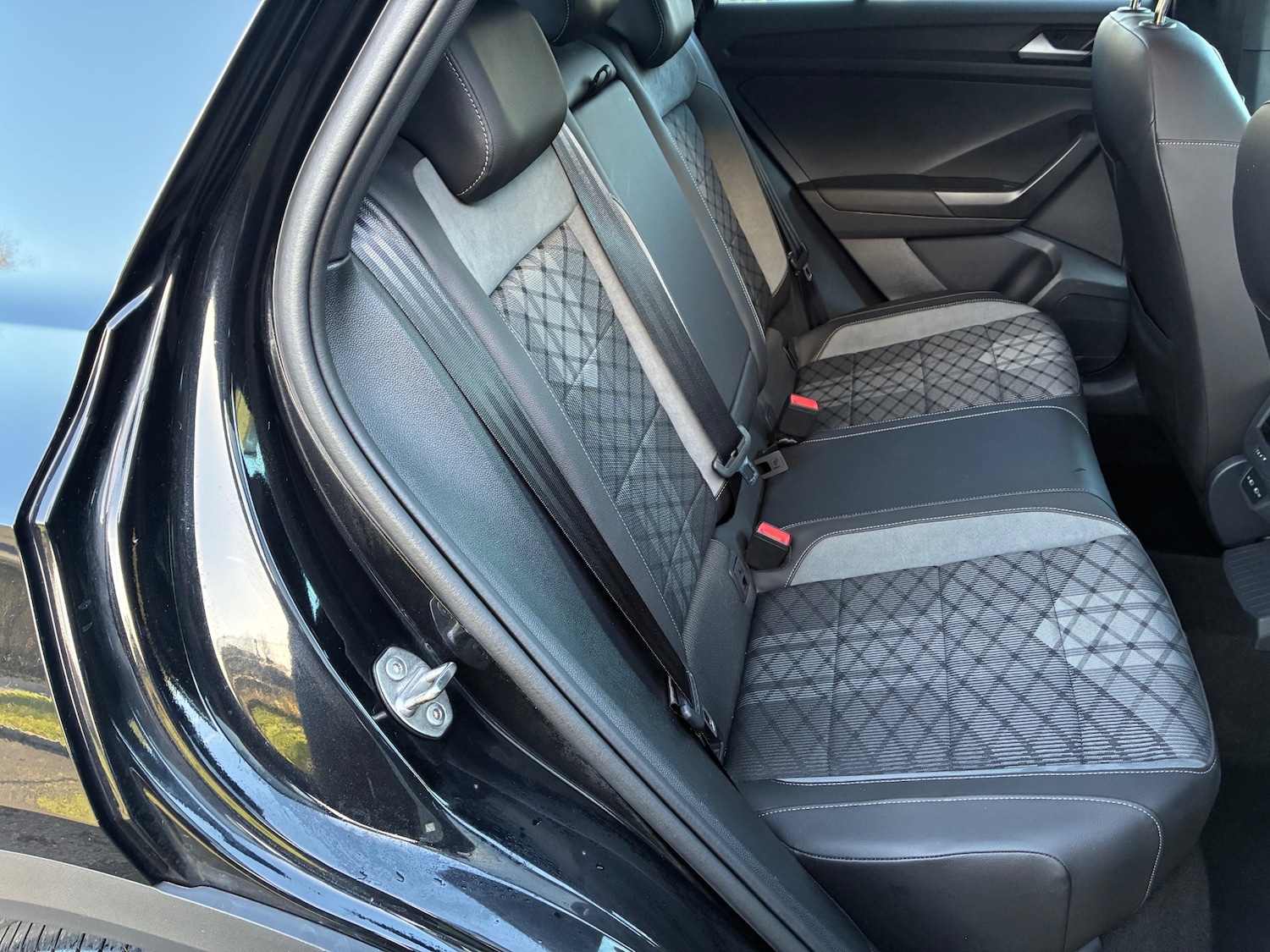 Used Volkswagen T-Roc 2022 for sale - 76610229: Photo 11