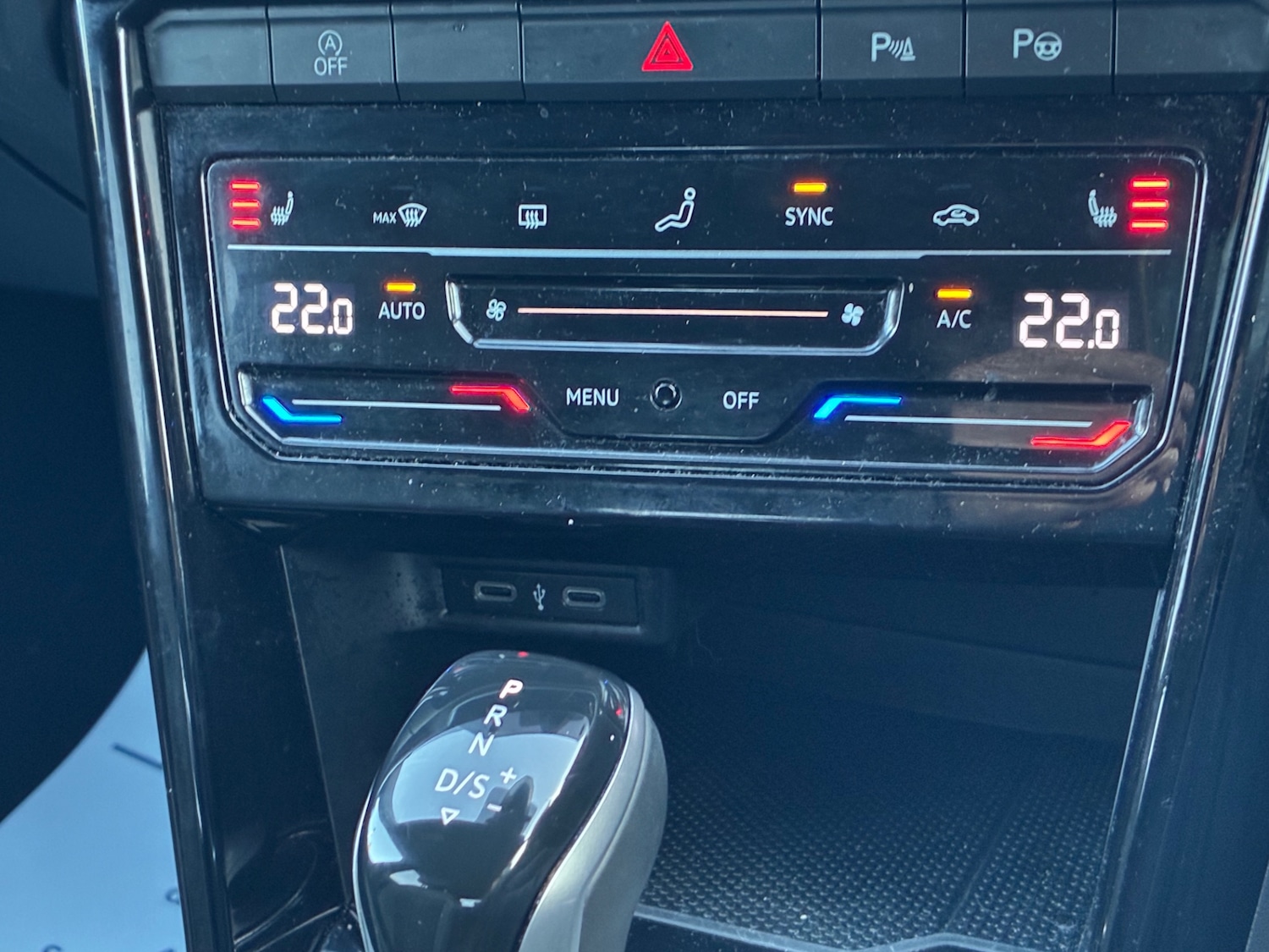 Used Volkswagen T-Roc 2022 for sale - 76610229: Photo 15