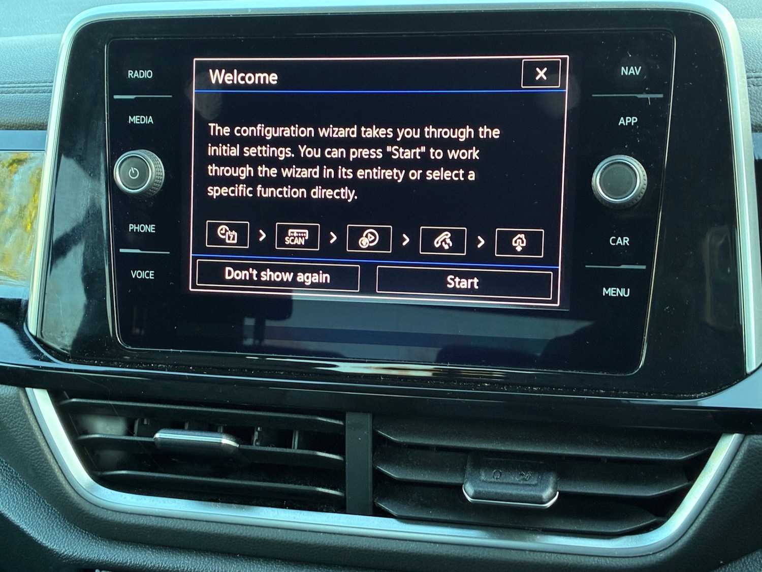 Used Volkswagen T-Roc 2022 for sale - 76610229: Photo 16