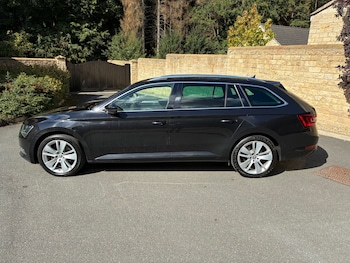 Used Skoda Superb 2018 for sale - 75774161: Photo