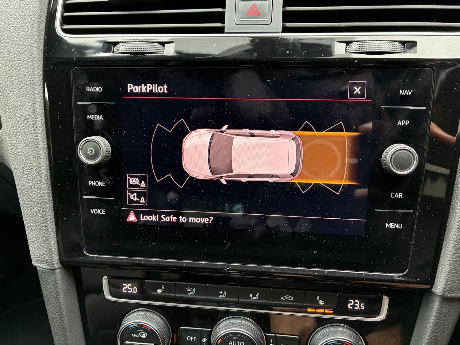 Used Volkswagen Golf 2018 for sale - 76309480: Photo 15