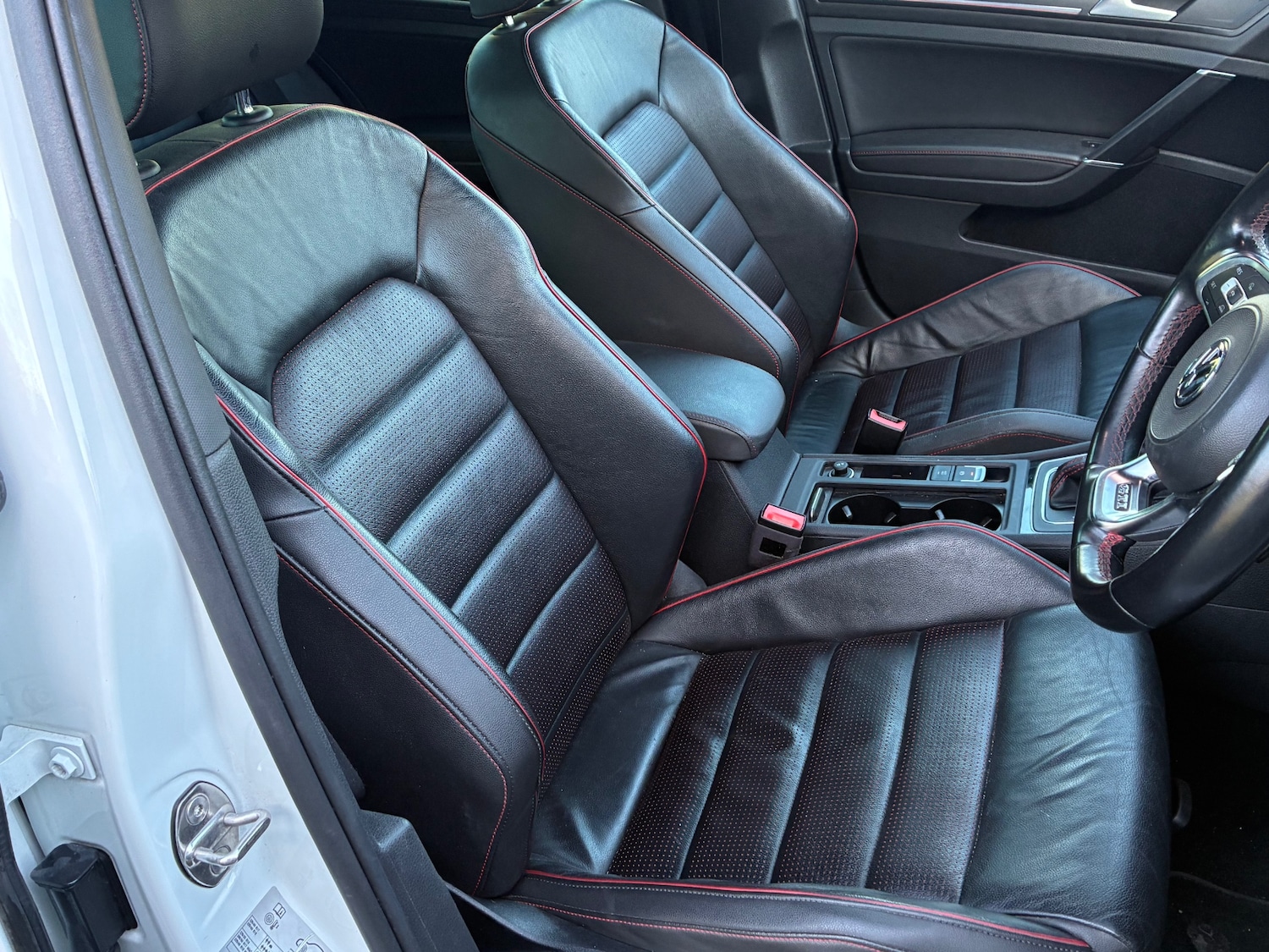 Used Volkswagen Golf 2018 for sale - 76309480: Photo 29