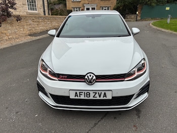 Used Volkswagen Golf 2018 for sale - 76309480: Photo