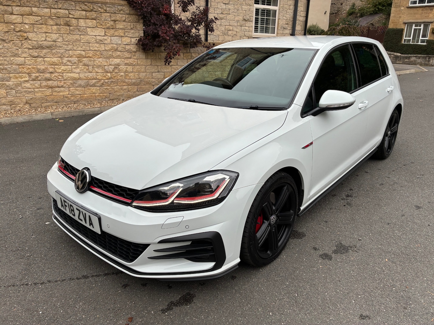 Used Volkswagen Golf 2018 for sale - 76309480: Photo 3