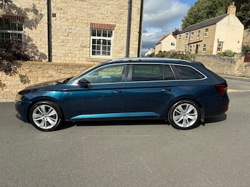 Used Skoda Superb 2016 for sale - 76024253: Photo