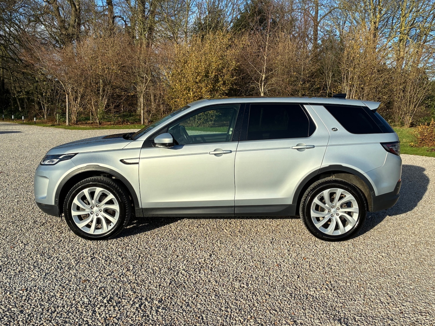 Used Land Rover Discovery Sport 2021 for sale - 77101122: Photo 4