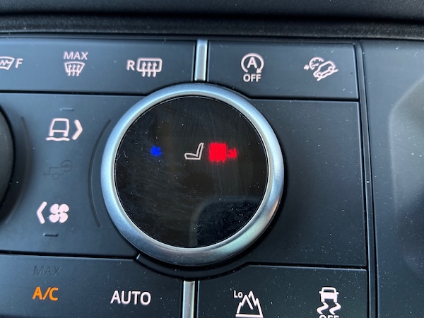 Used Land Rover Defender 2021 for sale - 75604351: Photo 17
