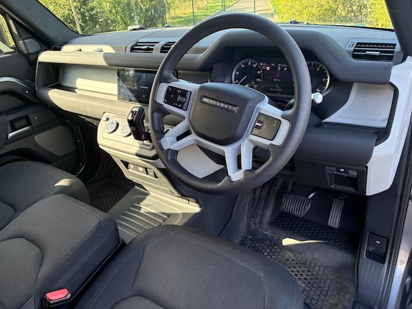 Used Land Rover Defender 2021 for sale - 75604351: Photo 20