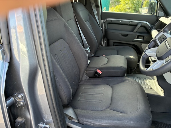 Used Land Rover Defender 2021 for sale - 75604351: Photo 23
