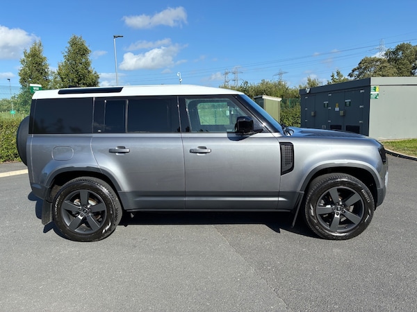 Used Land Rover Defender 2021 for sale - 75604351: Photo 4