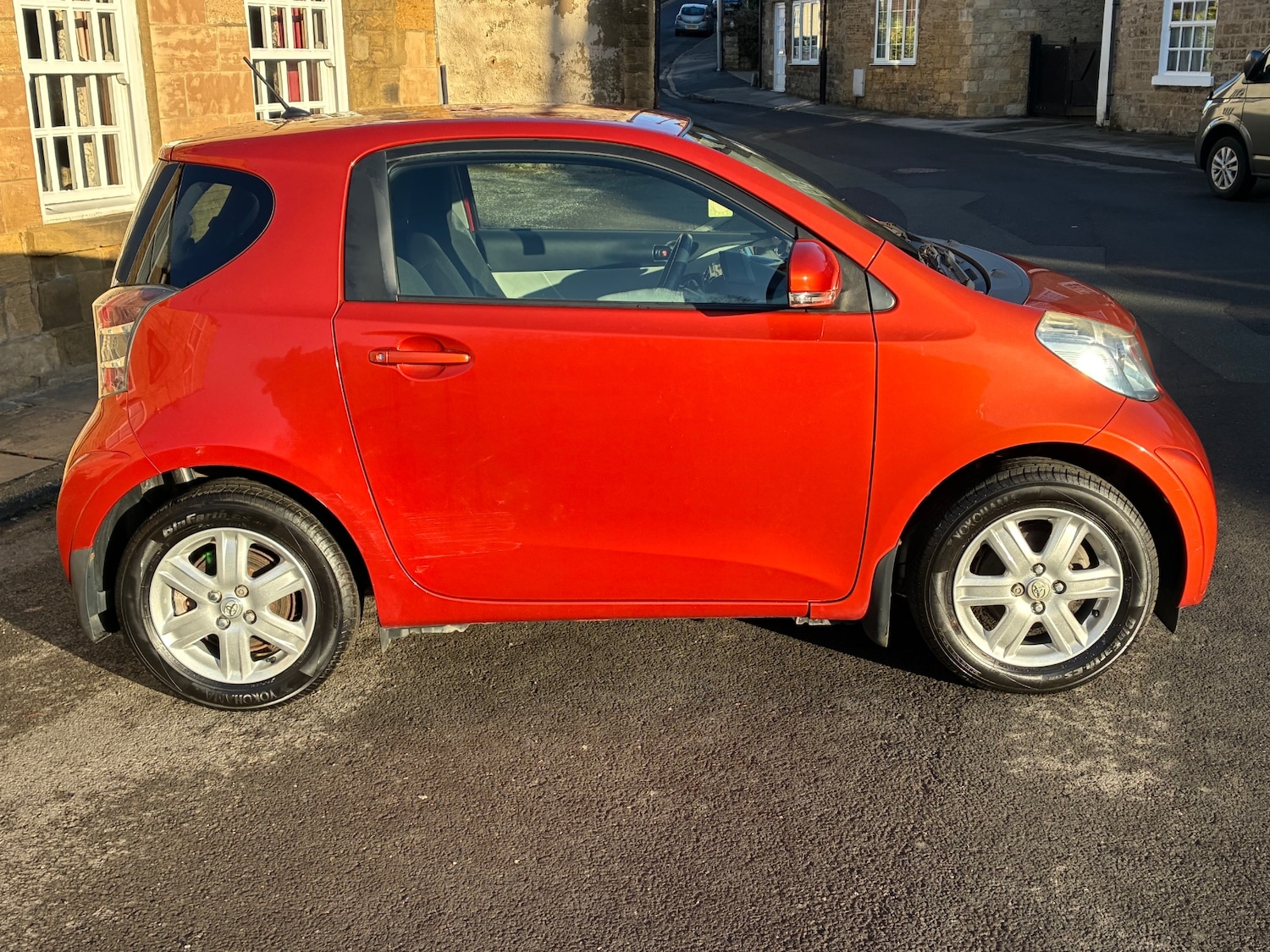 Used Toyota IQ 2012 for sale - 76746270: Photo 2